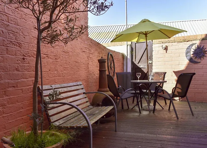 Divers Cottage