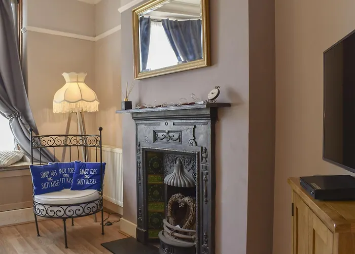 Divers Cottage